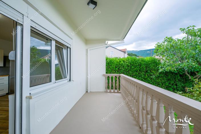 Image No.25-4 Bed House for sale