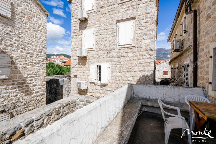 Image No.20-4 Bed Townhouse for sale