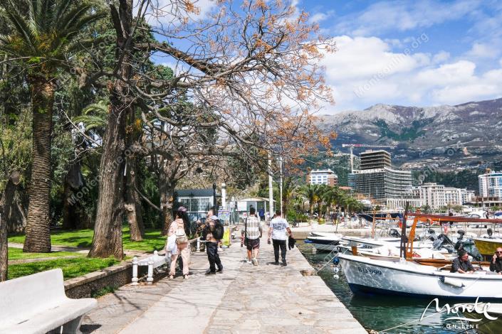 Image No.37-4 Bed Townhouse for sale