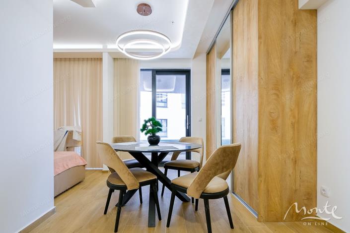 Image No.11-Studio for sale