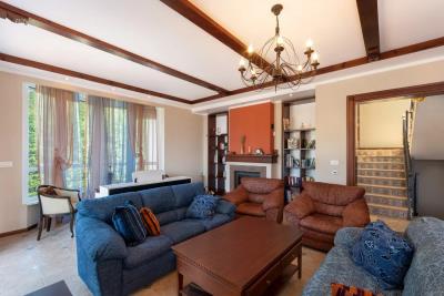 420518022_293490160371718_4792378367334531756_n