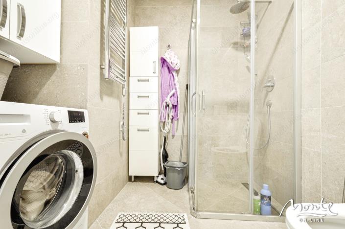 Image No.10-1 Bed Flat for sale