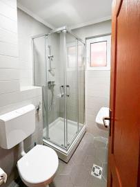 otel-s-panoramnymi-vidami-v-petrovcze_09