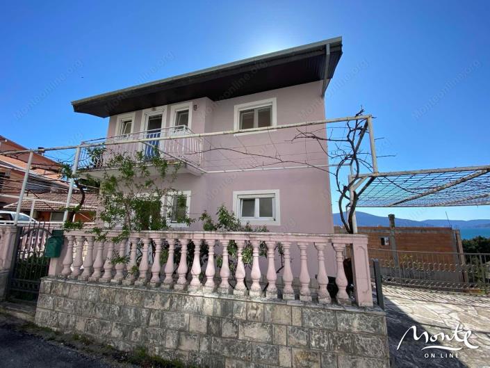 Image No.1-3 Bed House for sale