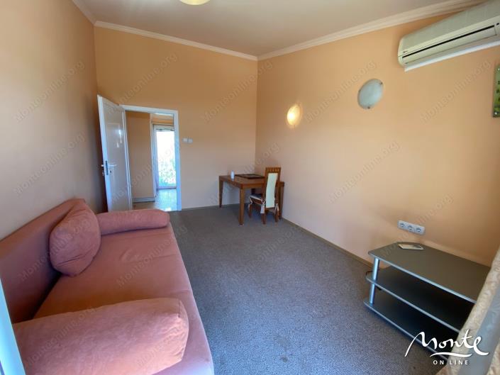 Image No.10-3 Bed House for sale