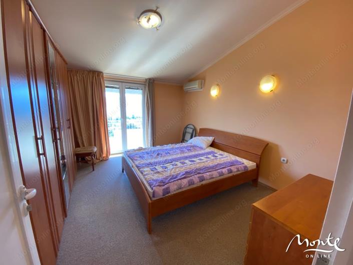 Image No.17-3 Bed House for sale