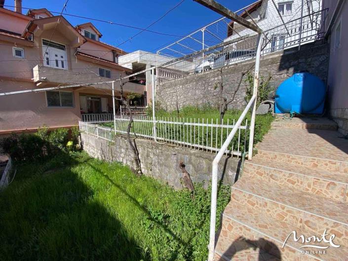 Image No.20-3 Bed House for sale