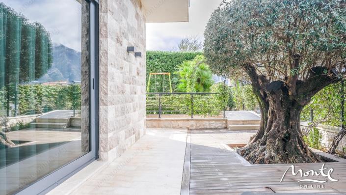 Image No.5-5 Bed Villa for sale