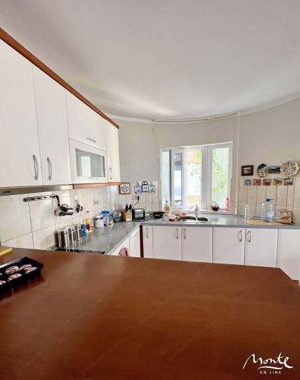 Image No.12-3 Bed Apartment for sale