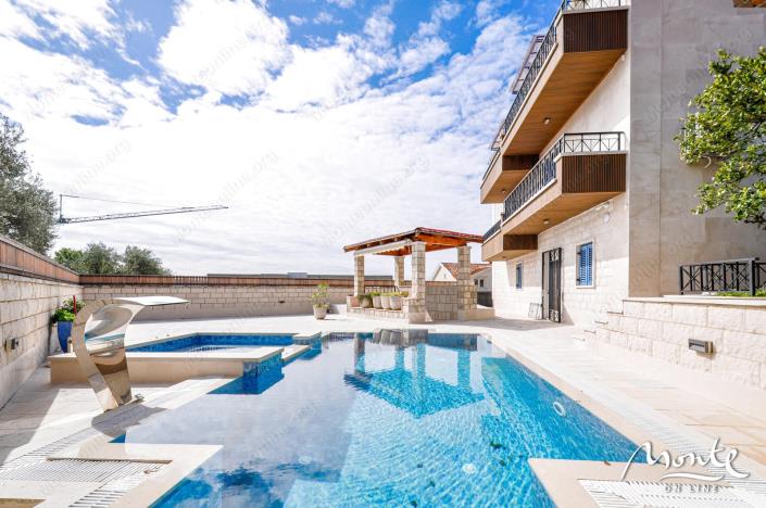 Image No.7-4 Bed Villa for sale