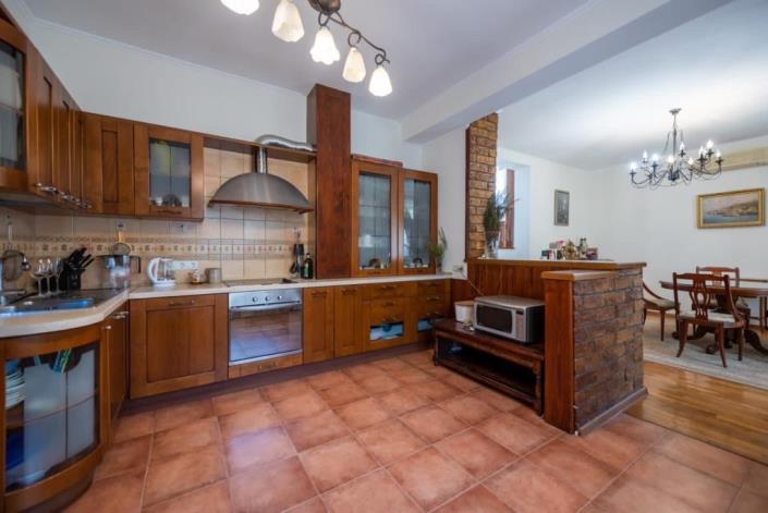 Image No.4-4 Bed House for sale