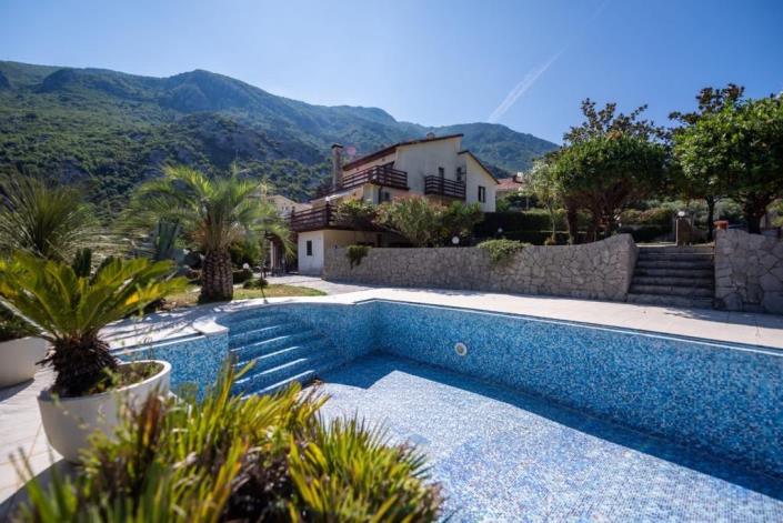 Image No.5-4 Bed House for sale