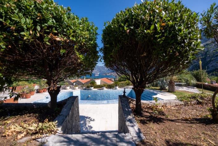 Image No.10-4 Bed House for sale