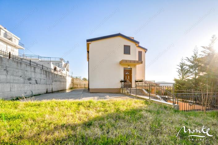 Image No.6-3 Bed House for sale