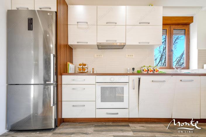 Image No.11-3 Bed House for sale