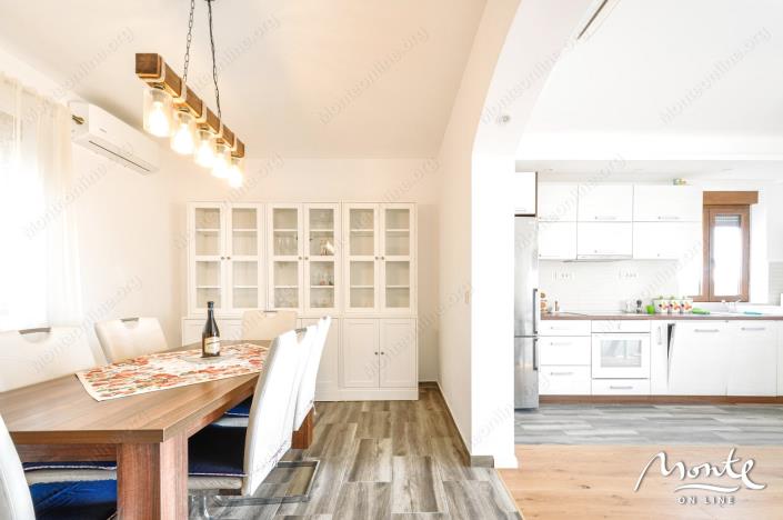 Image No.14-3 Bed House for sale