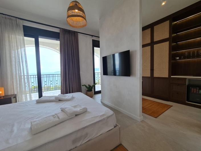 Image No.9-5 Bed Villa for sale