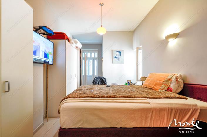 Image No.10-4 Bed Mansion for sale