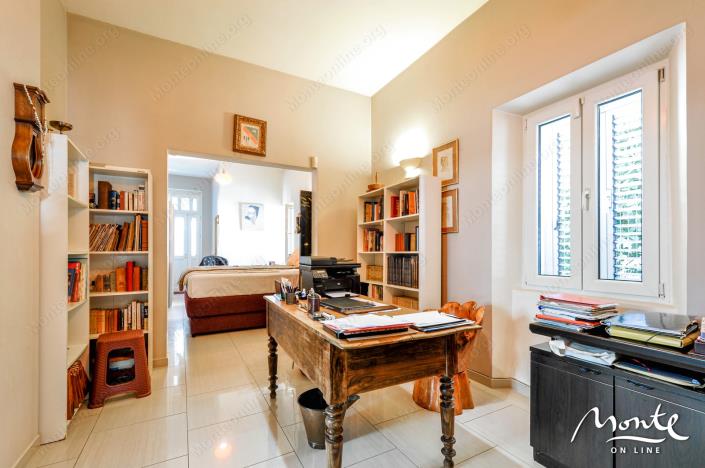 Image No.11-4 Bed Mansion for sale