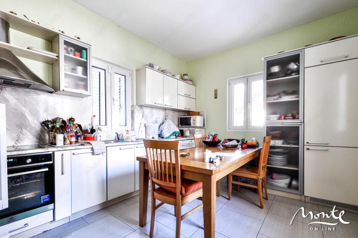 Image No.12-4 Bed Mansion for sale