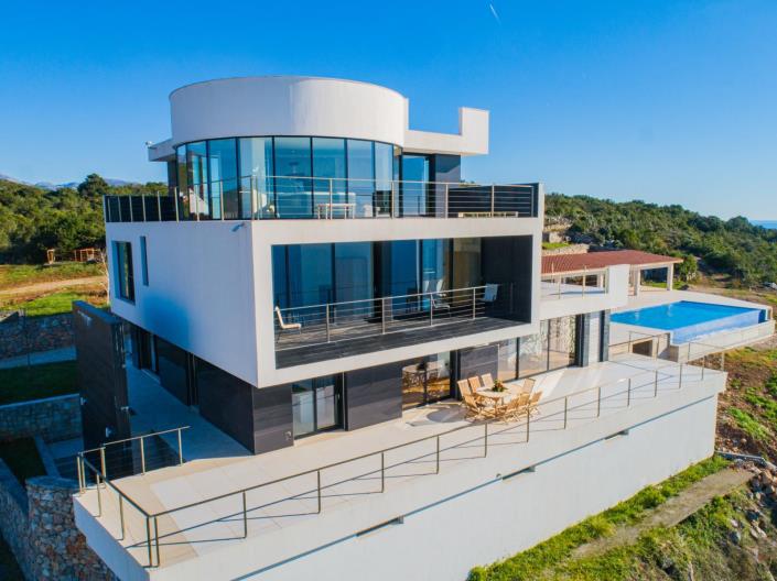 Image No.1-7 Bed Villa for sale