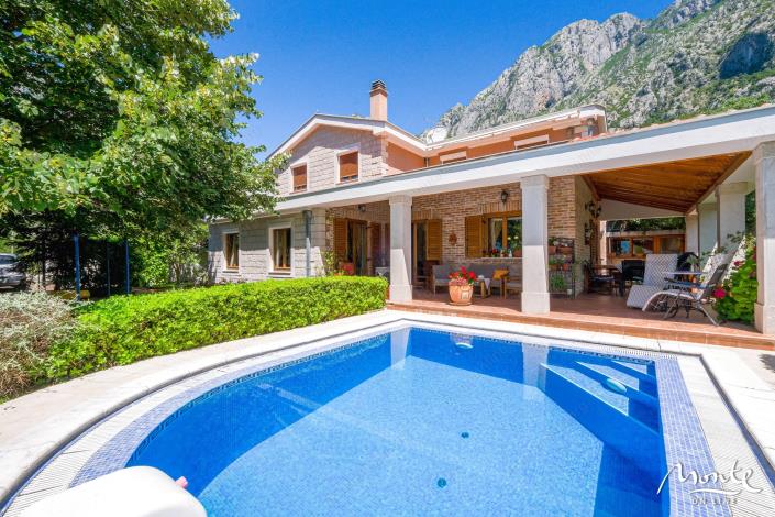 Image No.5-4 Bed Villa for sale