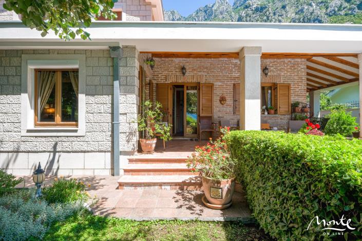 Image No.18-4 Bed Villa for sale