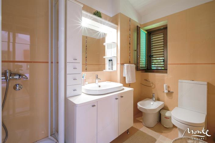 Image No.42-4 Bed Villa for sale