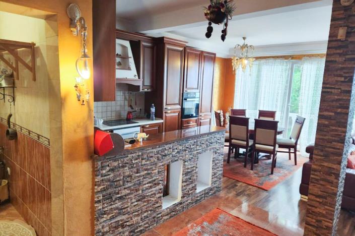 Image No.17-4 Bed House for sale