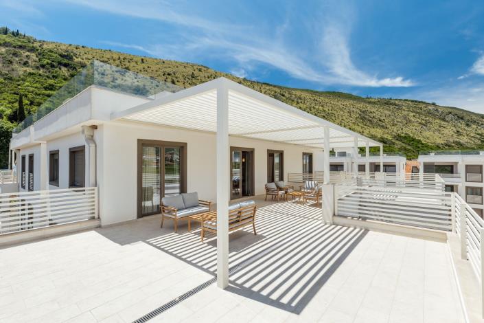 Image No.18-2 Bed Apartment for sale