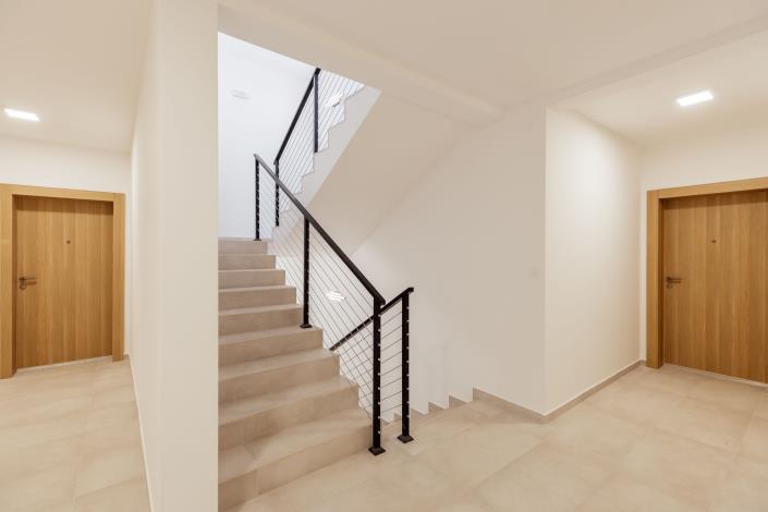 Image No.27-2 Bed Apartment for sale