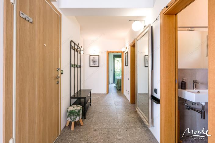 Image No.12-3 Bed Flat for sale