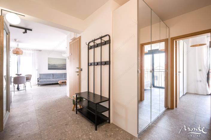 Image No.19-3 Bed Flat for sale