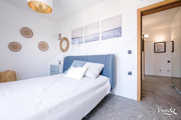 Image No.24-3 Bed Flat for sale