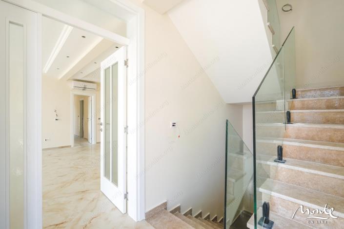 Image No.16-4 Bed Villa for sale