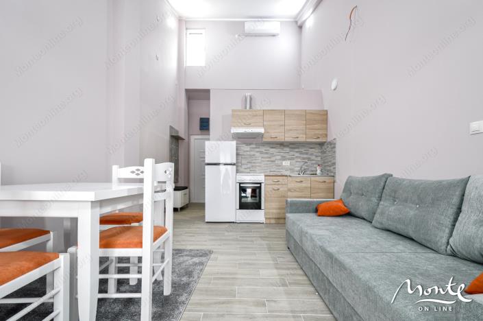 Image No.13-33 Bed Hotel for sale