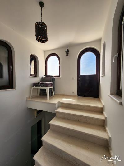 Image No.32-6 Bed Villa for sale