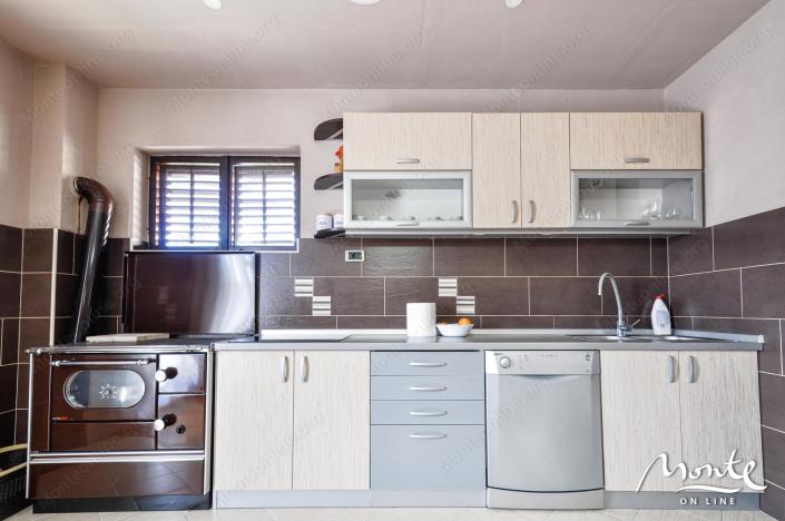 Image No.15-11 Bed House for sale