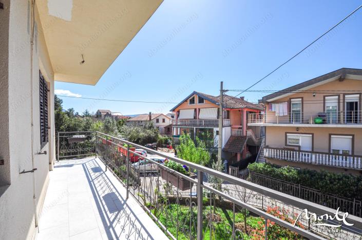 Image No.20-11 Bed House for sale