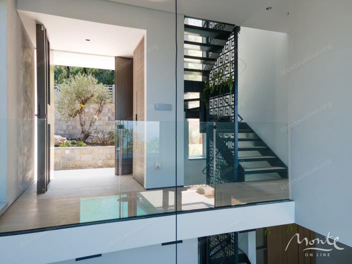 Image No.3-4 Bed Villa for sale