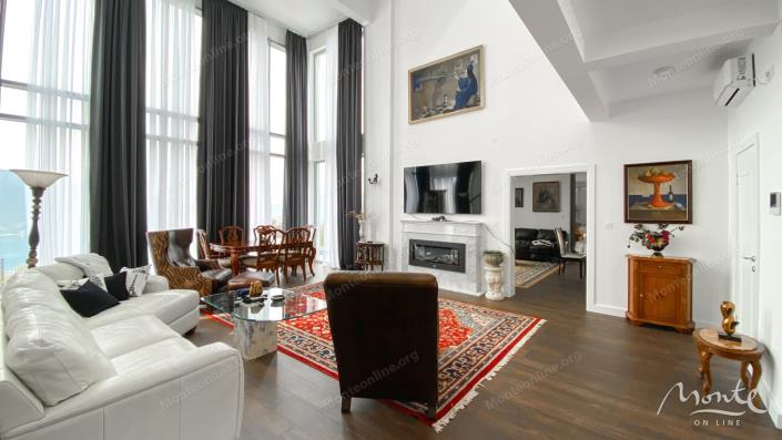 Image No.1-4 Bed Villa for sale