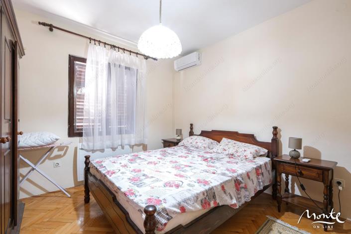 Image No.10-5 Bed House for sale