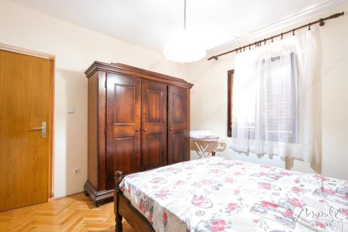 Image No.11-5 Bed House for sale