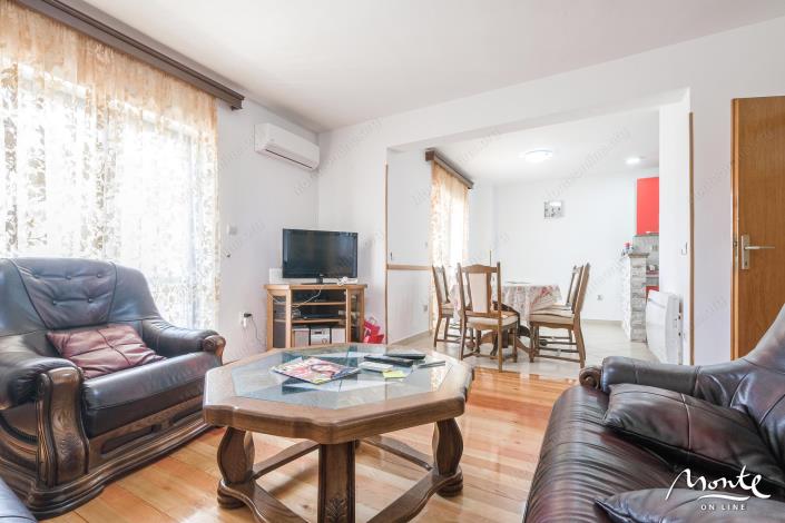 Image No.16-5 Bed House for sale