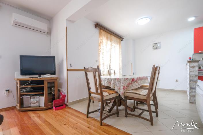 Image No.17-5 Bed House for sale