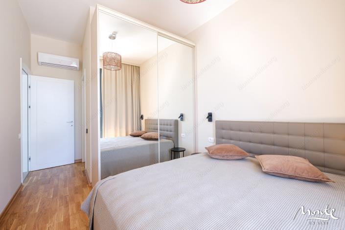 Image No.25-4 Bed Townhouse for sale