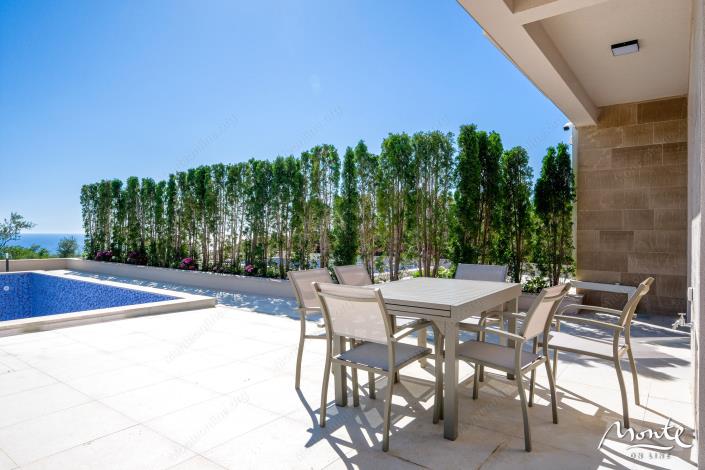 Image No.37-4 Bed Townhouse for sale