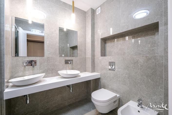 Image No.43-4 Bed Townhouse for sale