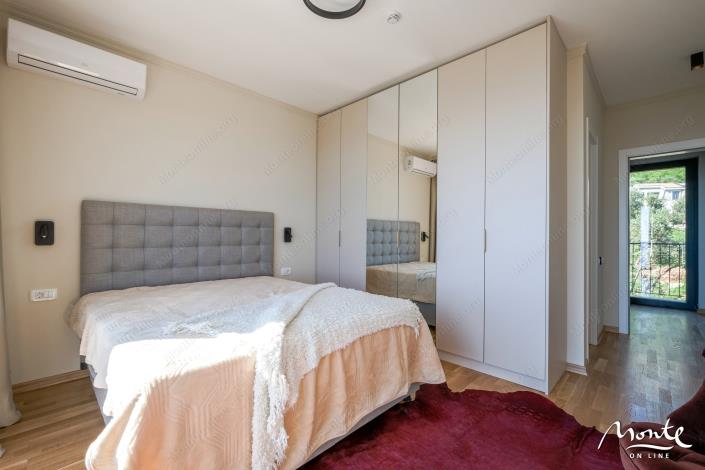 Image No.51-4 Bed Townhouse for sale