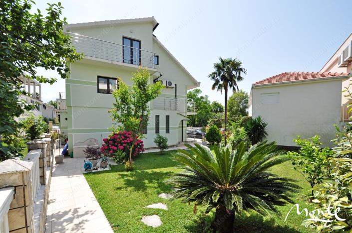 Image No.1-5 Bed House for sale